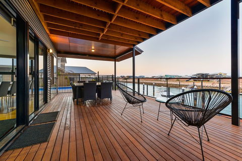 8 Kestrel Place - Accommodation Brisbane 3