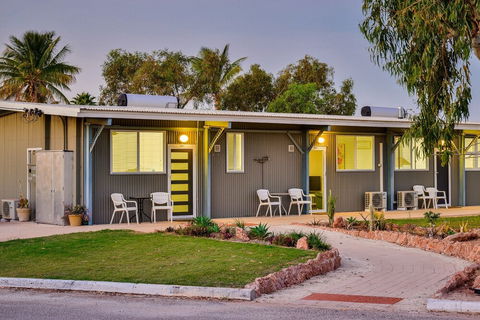 Getaway Villas Unit 38 1 - Accommodation Brisbane 0