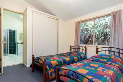 Amaroo House - Accommodation Brisbane 4