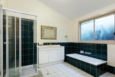 Amaroo House - Accommodation Brisbane 6