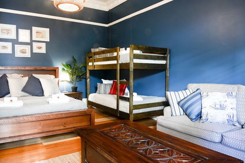 Manly Designer Studios - Accommodation Brisbane 3