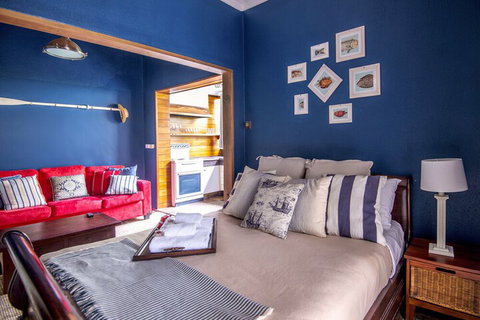 Manly Designer Studios - Accommodation Brisbane 4