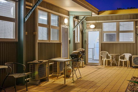 Getaway Villas Unit 38 11 1 Bedroom Self Contained Accommodation - Accommodation Brisbane 7
