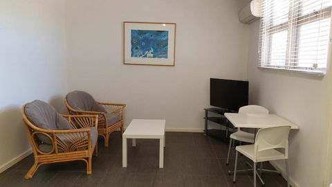 Getaway Villas Unit 38 11 1 Bedroom Self Contained Accommodation - Accommodation Brisbane 2