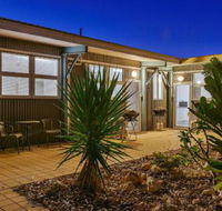 Getaway Villas Unit 38 11 1 Bedroom Self Contained Accommodation - Accommodation Brisbane