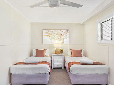 Ocean Blue Apartment Five Ground Floor Apartment - Accommodation Brisbane 2