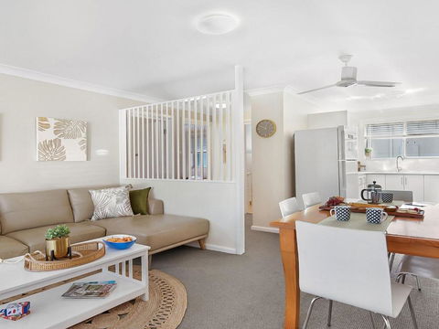 Ocean Blue Apartment Five Ground Floor Apartment - Accommodation Brisbane 6