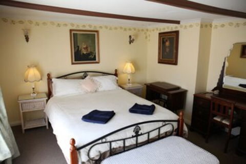 Ayers Burra - Accommodation Brisbane 0