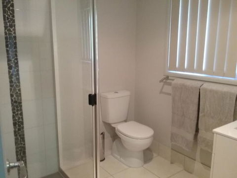 Banksia & Acacia Apartments - Accommodation Brisbane 6