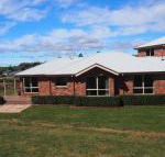 Country Meets Town - Accommodation Brisbane
