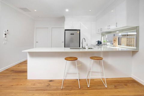 Staughton Sounds - Accommodation Brisbane 1