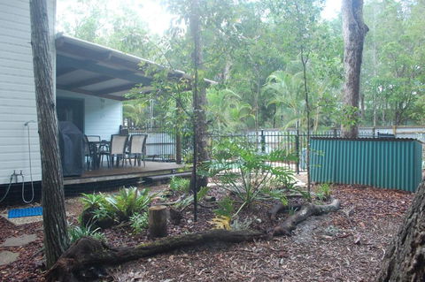 1 Naiad Court Lowset Family Home With Swimming Pool & Covered Deck. Pet Friendly - Accommodation Brisbane 3