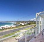 143 Mitchell Pde Magnificent Outlook - Accommodation Brisbane