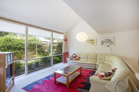 6 / 1 Riversdale Ave Mollymook Exclusive - Accommodation Brisbane 6