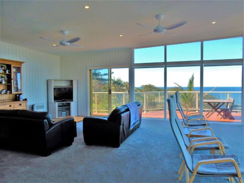 164 Mitchell Pde Spectacular Views - Accommodation Brisbane 5
