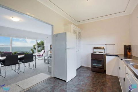 84 Ocean Parade - Accommodation Brisbane 6