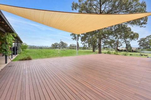 Nulkaba Escape Super Central Walk To Zoo Short Drive To Potters + Wineries - Accommodation Brisbane 4