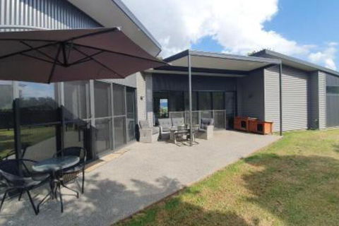 Hoof & Hound Country Escape - Accommodation Brisbane 0