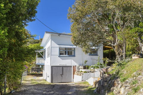 Whitecaps 26 East Street - Accommodation Brisbane 3