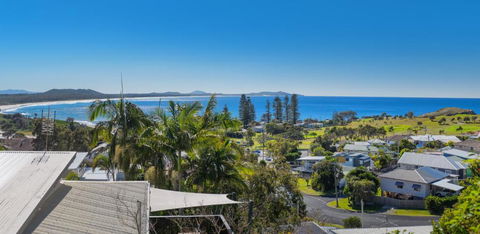Whitecaps 26 East Street - Accommodation Brisbane 6
