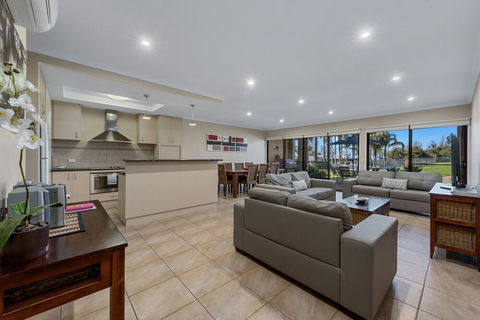 Elsinor Townhouse 3 Mulwala - Accommodation Brisbane 5