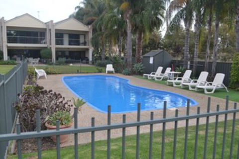 Elsinor Townhouse 8 Mulwala - Accommodation Brisbane 0