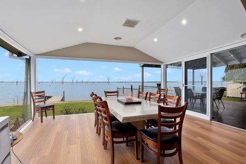 Mulwala Lakeside Waterfront - Accommodation Brisbane 4