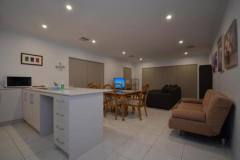 Park View Modern House - Accommodation Brisbane 4