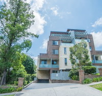 Designed Home Of Ultimate Convenience In Gordon - Accommodation Brisbane