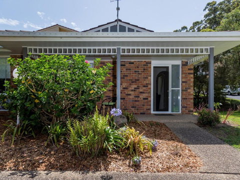 Lovely Modern Villa Amidst Peaceful Surroundings - Accommodation Brisbane 6