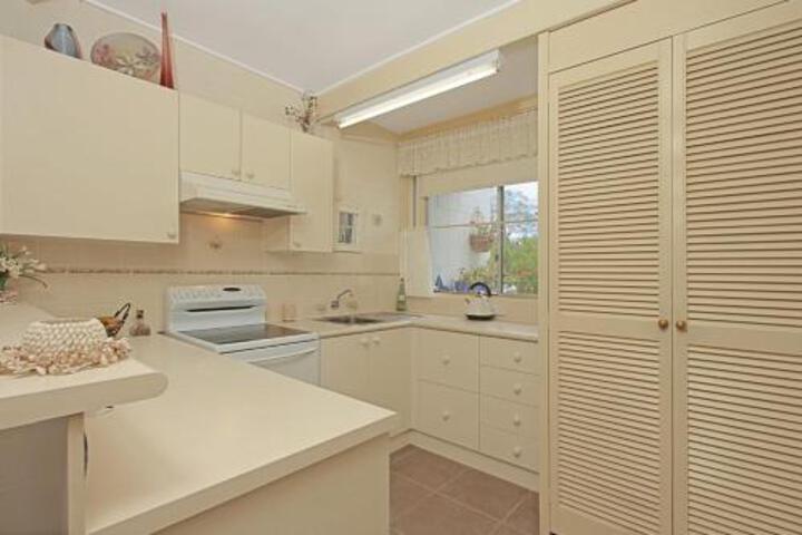 Mollymook NSW Accommodation Brisbane