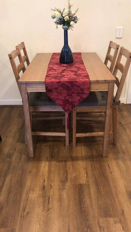 Elegant Design 2 Bed 2 Bath Apartment In Liverpool - Accommodation Brisbane 3