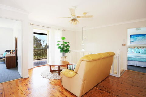 The Crescent Pet Friendly 1 Min To Beach - Accommodation Brisbane 2