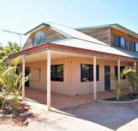 Ningaloo Breeze Villa 10 3 Bedroom Fully Self Contained Disabled Friendly Accommodation - Accommodation Brisbane