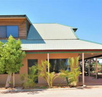 Ningaloo Breeze Villa 5 3 Bedroom Fully Self Contained Holiday Accommodation - Accommodation Brisbane