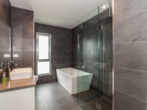 ANGLE By THE SEA Anglesea - Accommodation Brisbane 6