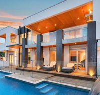 Opulent Oasis - Accommodation Brisbane
