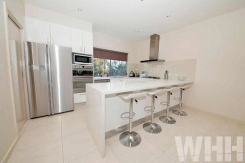 Adelphi Views On Luton Woodlands - Accommodation Brisbane 3