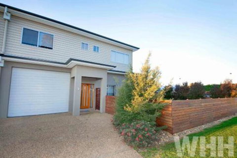 Adelphi Views On Luton Woodlands - Accommodation Brisbane 0