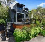 Cloudsong Chalet 1 Close to the village centre - Accommodation Brisbane