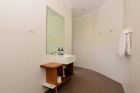 Cloudsong Chalet 3 Close To The Village Centre! - Accommodation Brisbane 1