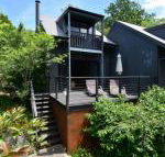 Cloudsong Chalet 3 Close to the village centre - Accommodation Brisbane