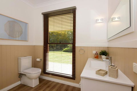 The Ambers Comfortable Family Getaway! - Accommodation Brisbane 4