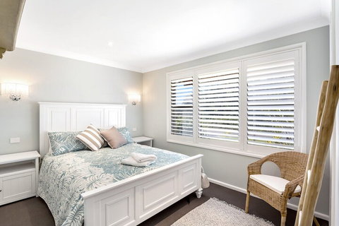 Bagnall Avenue 1 - Accommodation Brisbane 5