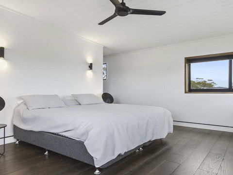 Horizons At Currarong Architecturally Designed Beach House - Accommodation Brisbane 2