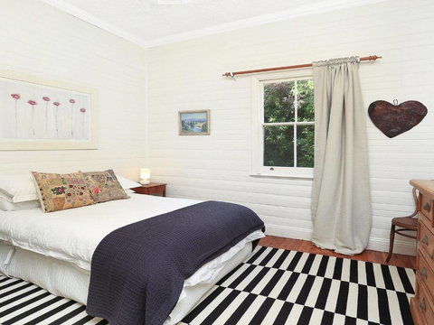 Poppy Cottage Delightful Pet Friendly Weatherboard - Accommodation Brisbane 1