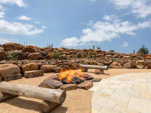 Willowview Coastal Retreat Stunning Views - Accommodation Brisbane 4