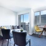 Oliver Stylish City Views Near Graffiti Laneways - Accommodation Brisbane 0
