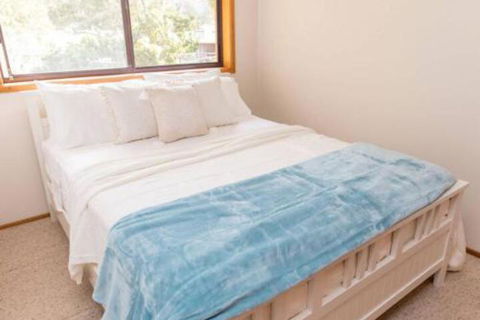 Kookas Nest Waterfront Home Tranquil Setting - Accommodation Brisbane 7