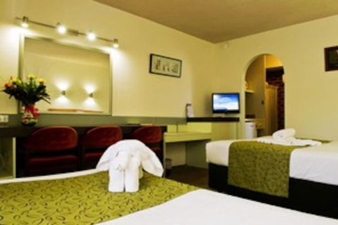 Classic Twin Bed Room 1 In Oakleigh - Accommodation Brisbane 2